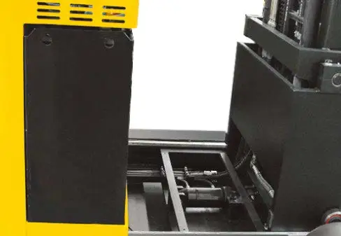 Xilin New Design 1500kgs 1.5ton 3300lbs Capacity High Lift Electric Portable Reach Stacker With Small Turning Radius