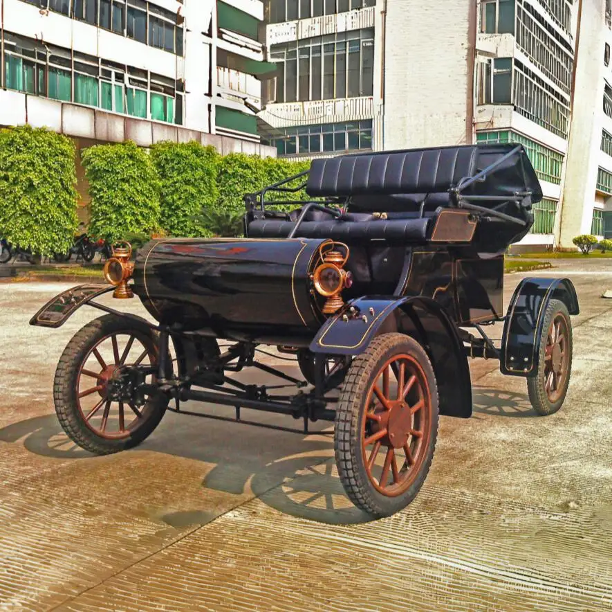 Vintage Oldsmobile Curved Dash Runabout - Classic Model R Automobile with Mass Production Legacy Antique Car Collectible