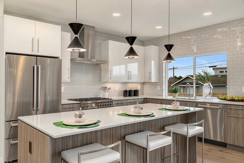 Aluminum Hanger Wood Color Open Wardrobe walk in closet bedroom furniture with LED Light