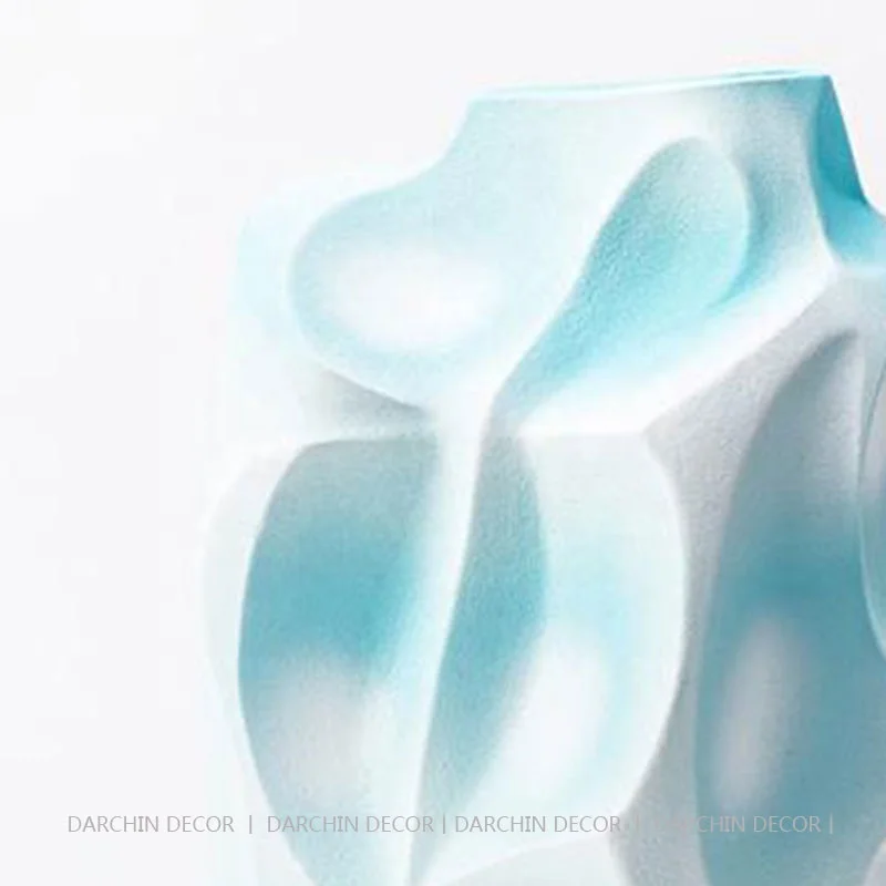 Bule and white resin vases soft color matching ornaments tabletop modern style home decoration