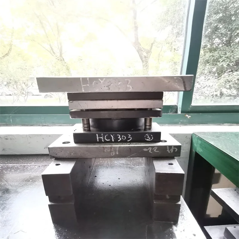 OEM custom sheet metal stamping die metal molding hole punch sheet metal tool