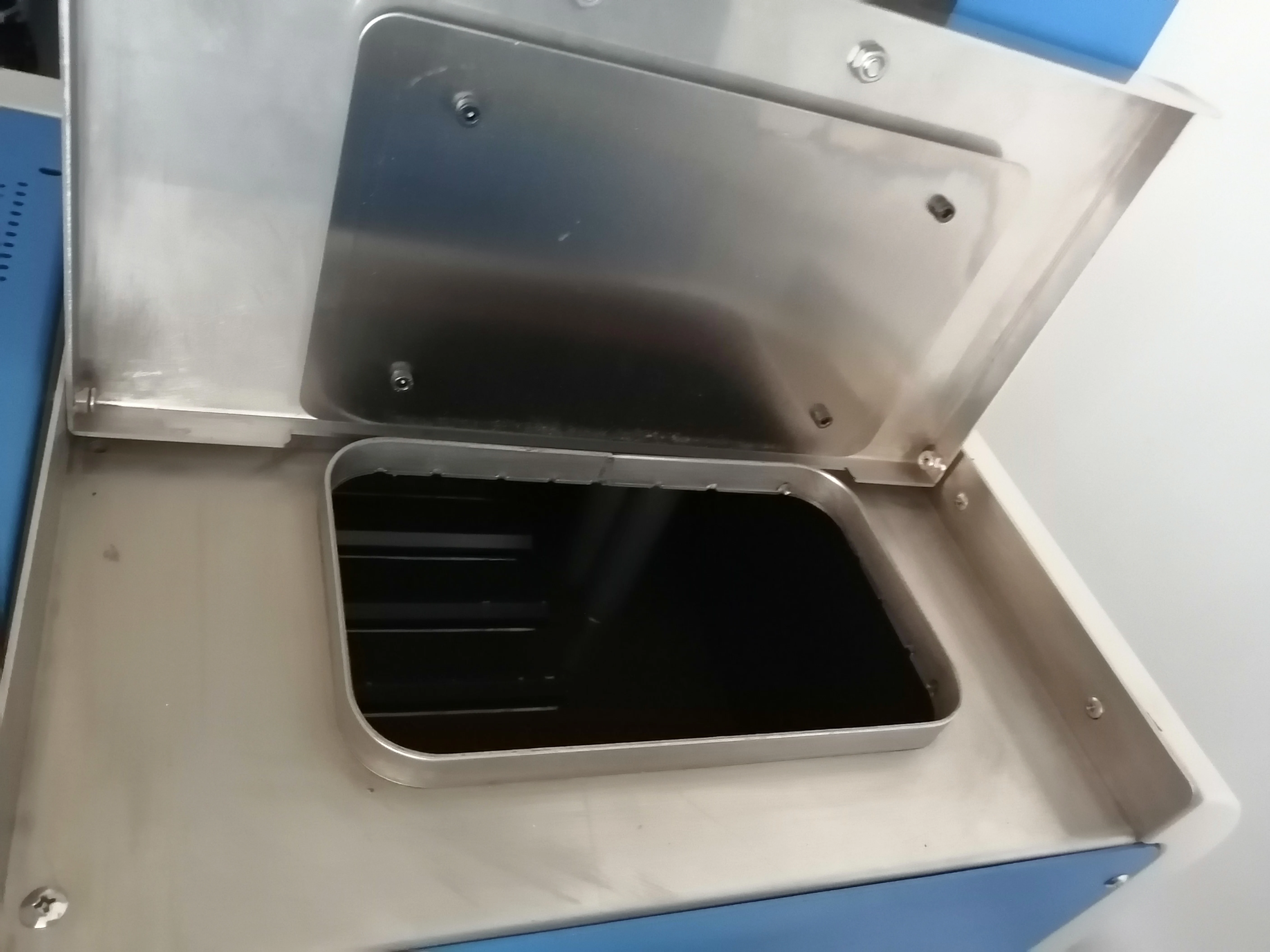 Automatic hot spray melt glue dispensing machine Nordson parts For Led with gear pump