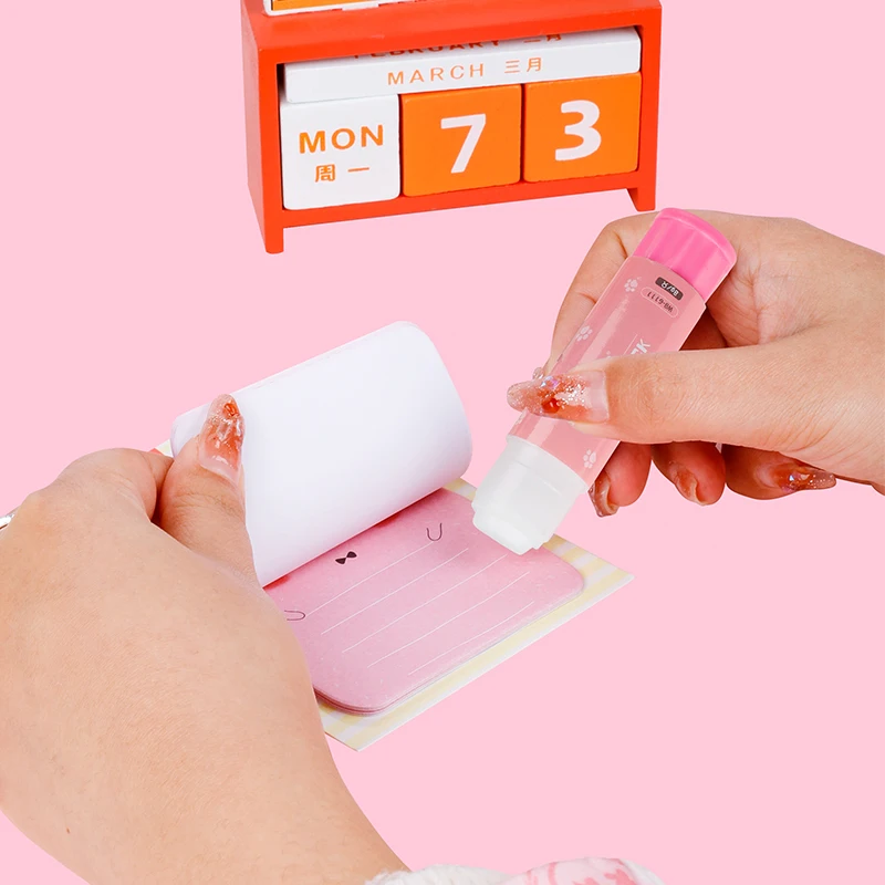 WEIBO Wholesale Cat Paw Cartoon Glue Sticks Kawaii Cute PVA 16pcs/Pack for School Office Girl Child Stationary
