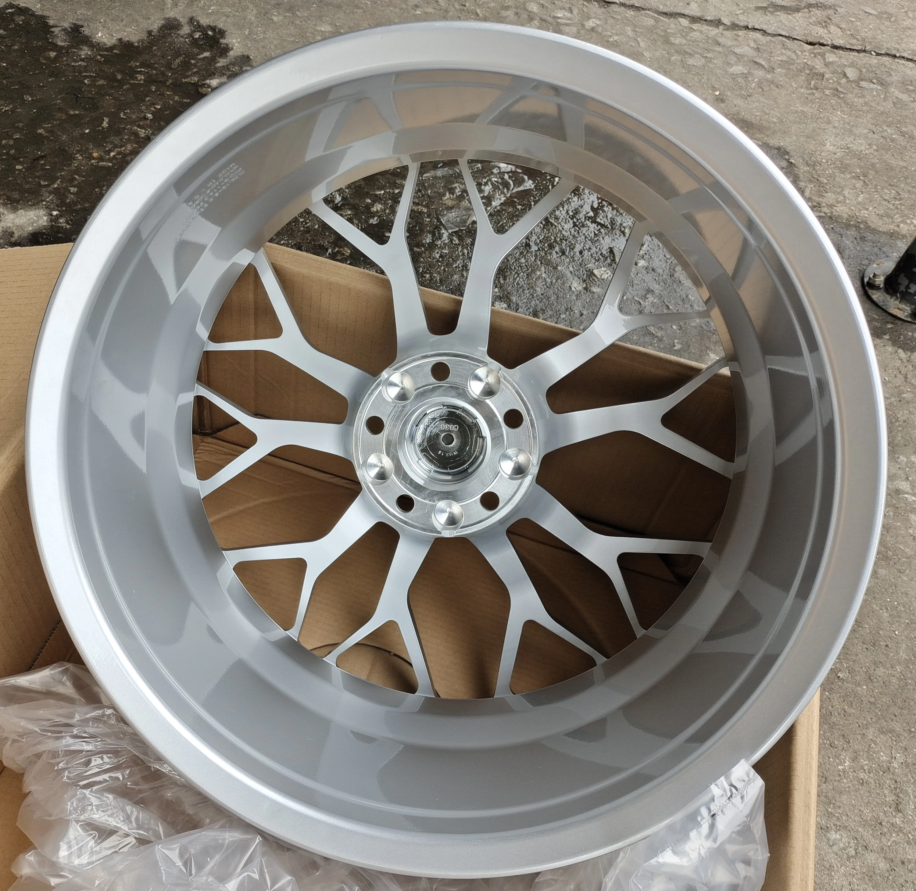 Sliver 5X114.3 5X130 5X112 One-Piece Custom Car Rims Forged Aluminum Alloy Wheels Rims For Lamborghini Bmw Mercedes Kia