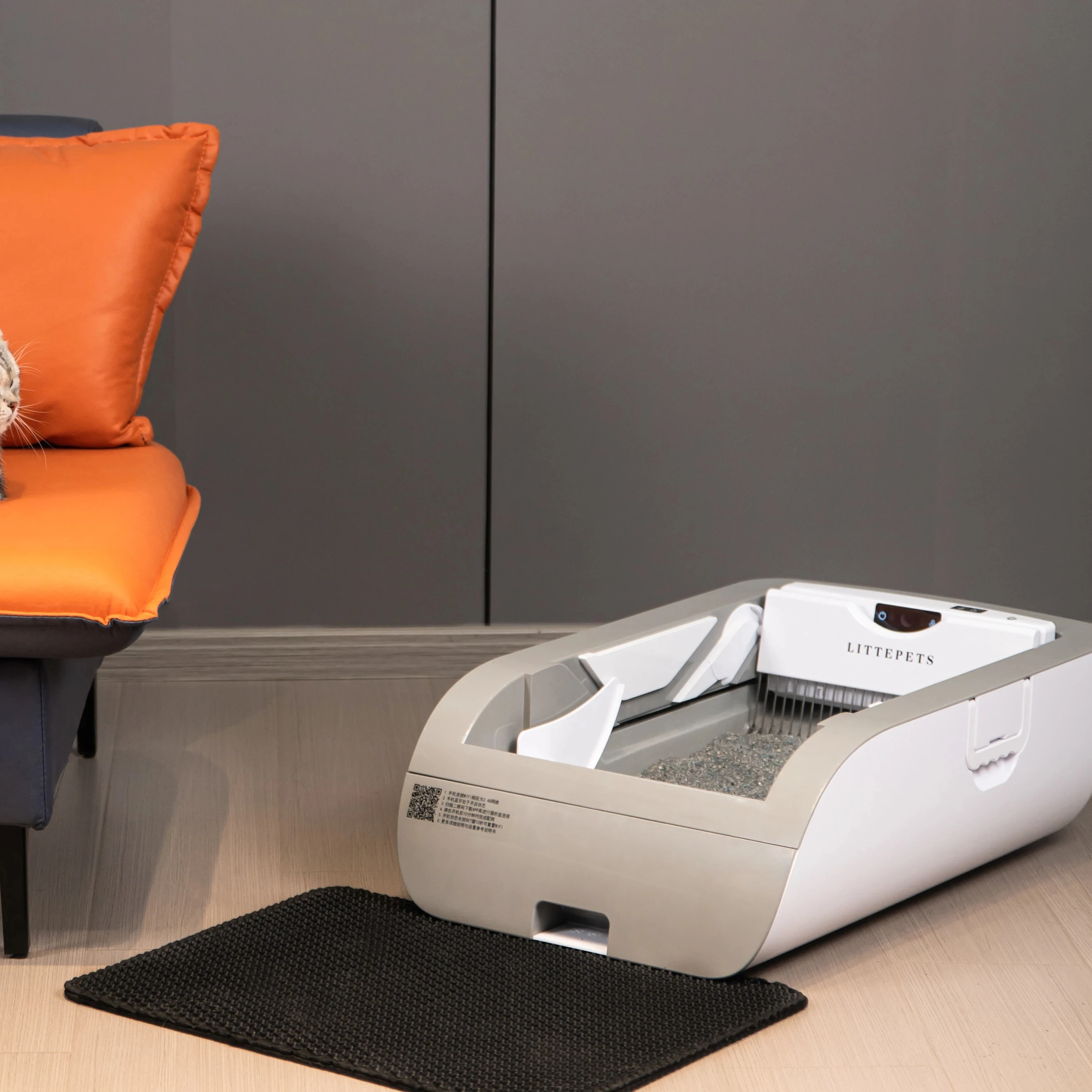 Hot Sale Large Fully ABS Cat Cleaning Products Automatic Toilet Smart Litter Box Second Generation