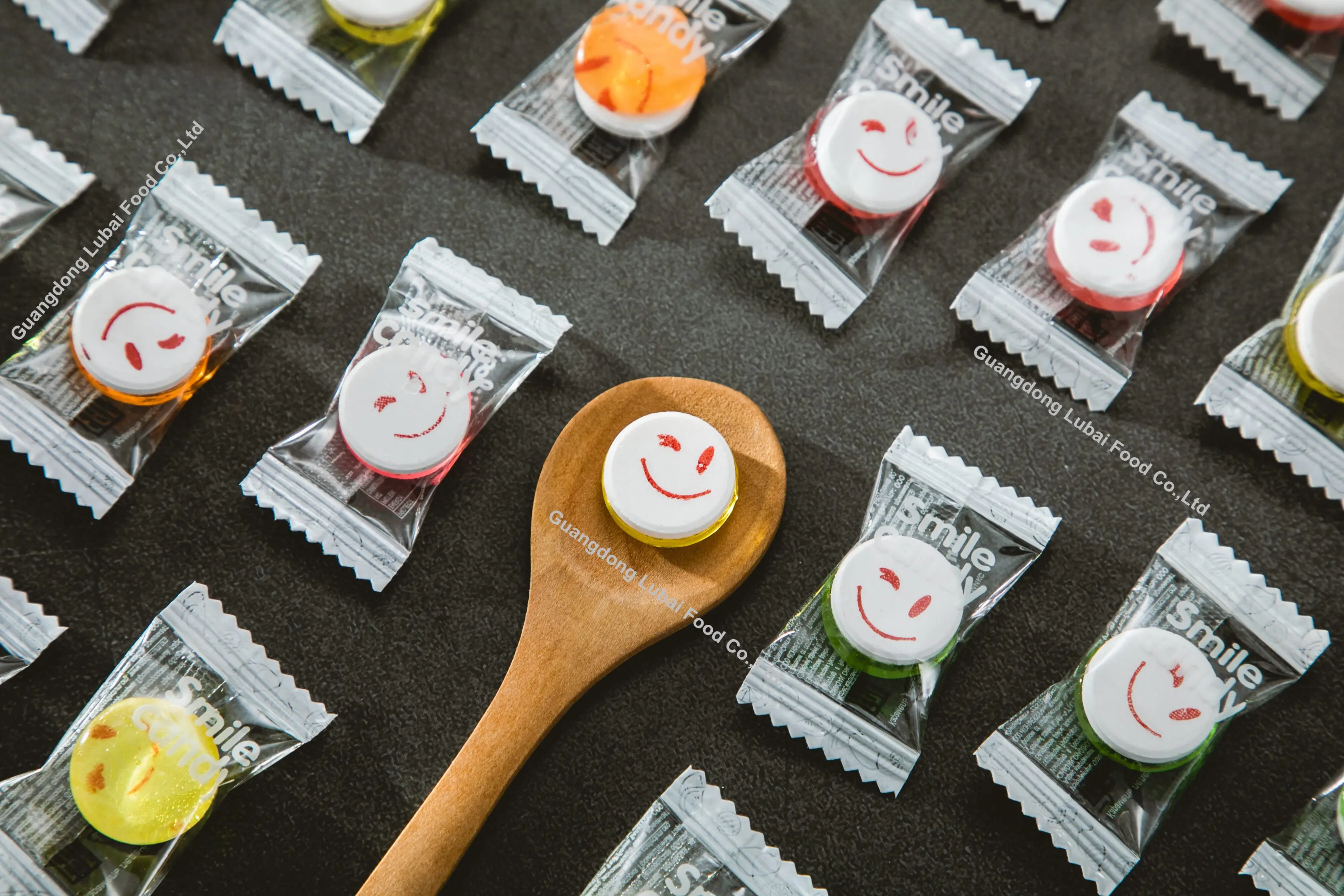 OEM Hot Sale 2 in 1 Sweet Smile Face design pressed Hard Candy