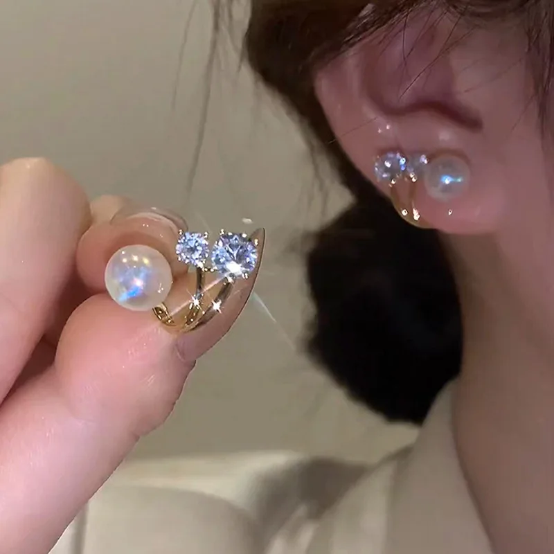Fashion Pearl Heart Shape Stud Earring For Women Designer Jewelry Pearl Earrings French Fashion Vintage Luxury Earrings