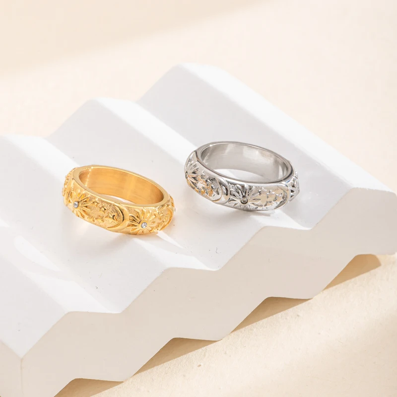 Fanhua Jewelry Bohemian Vintage Luxury Waterproof 316L Titanium Steel Sun Moon Shape Zircon Ring Jewelry For Women