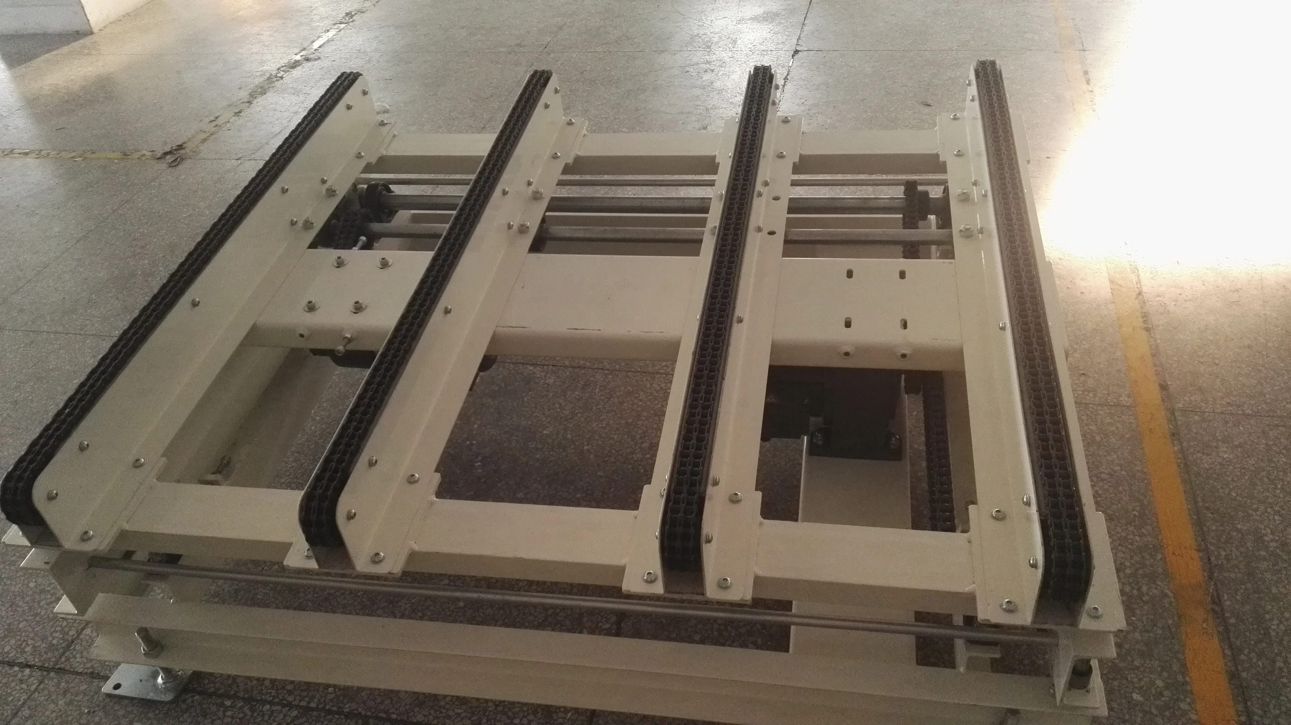 Pallet Roller Chain Plate turntable Truck Loading Conveyor