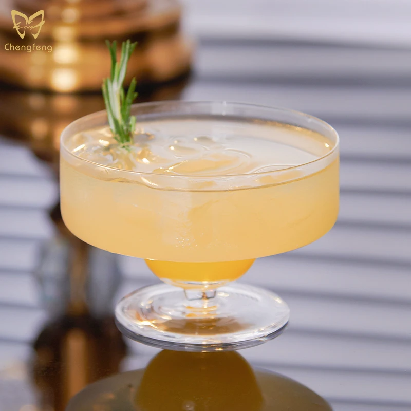 Creative Thin Cocktail Glass Short Stem Margarita Glass Wide Mouth Cocktail Glass For Bar