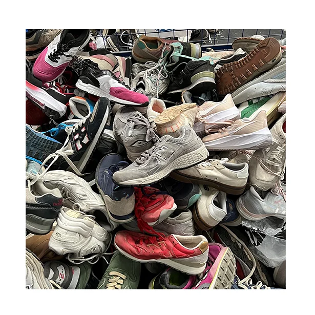 Second hand thrift brand men sneakers pre-loved man high quality sports shoes used mens brand balance original shoe in bale