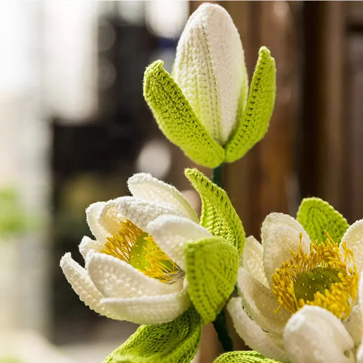 Ornamental Artificial Flowers Decorating The Living Room Handmade Knitted White Lotus Material Bag