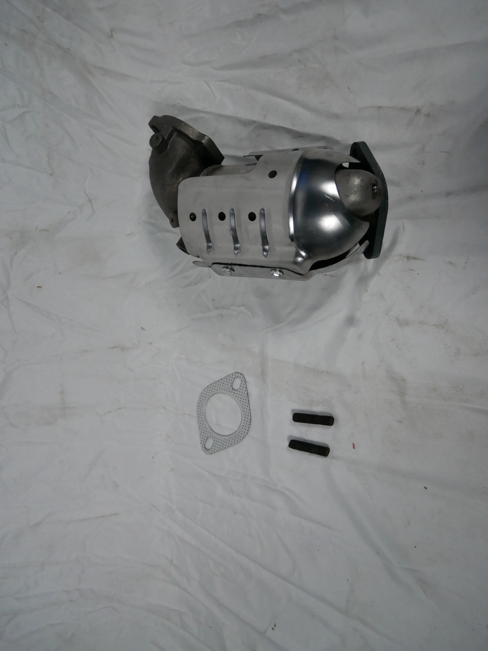 automobile purification exhaust pipe euro4/5 catalyst for Hyundai Tucson 1.6T catalytic converter