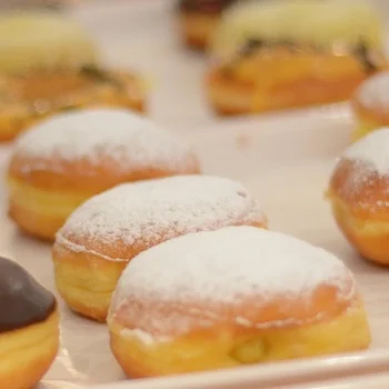 High quality commercial donut fryer automatic mini yeast donuts making machine yeast-raised donut frying food machine for shop