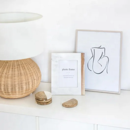 Hot Selling Standing Wood Strip White Marble Photo Frame For Table Top And Wall Mounting Display