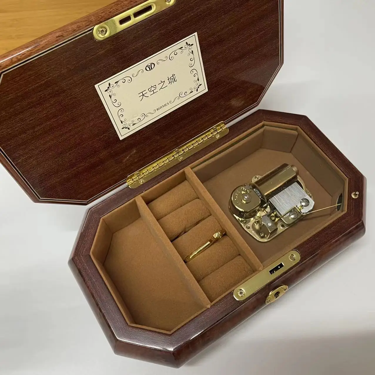 Wooden Music Box Jewelry Box Aniversary gift Customized message engraved on the box