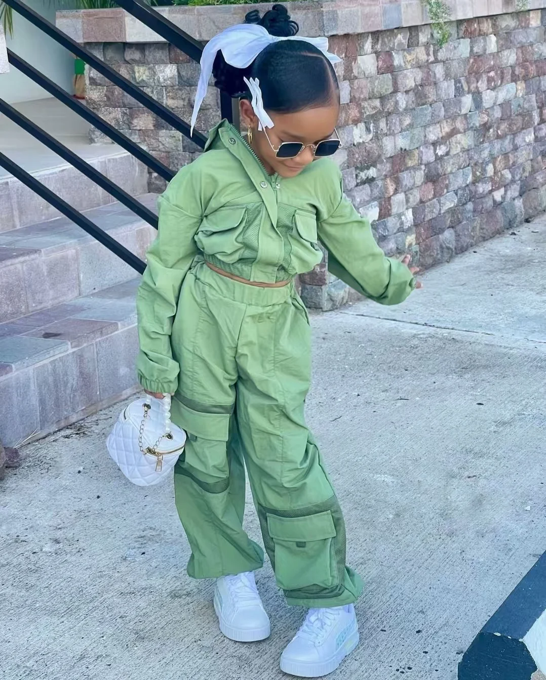 customize fashionable High Quality mini windy breaker pant set jeans for kids green denim jeans for kids