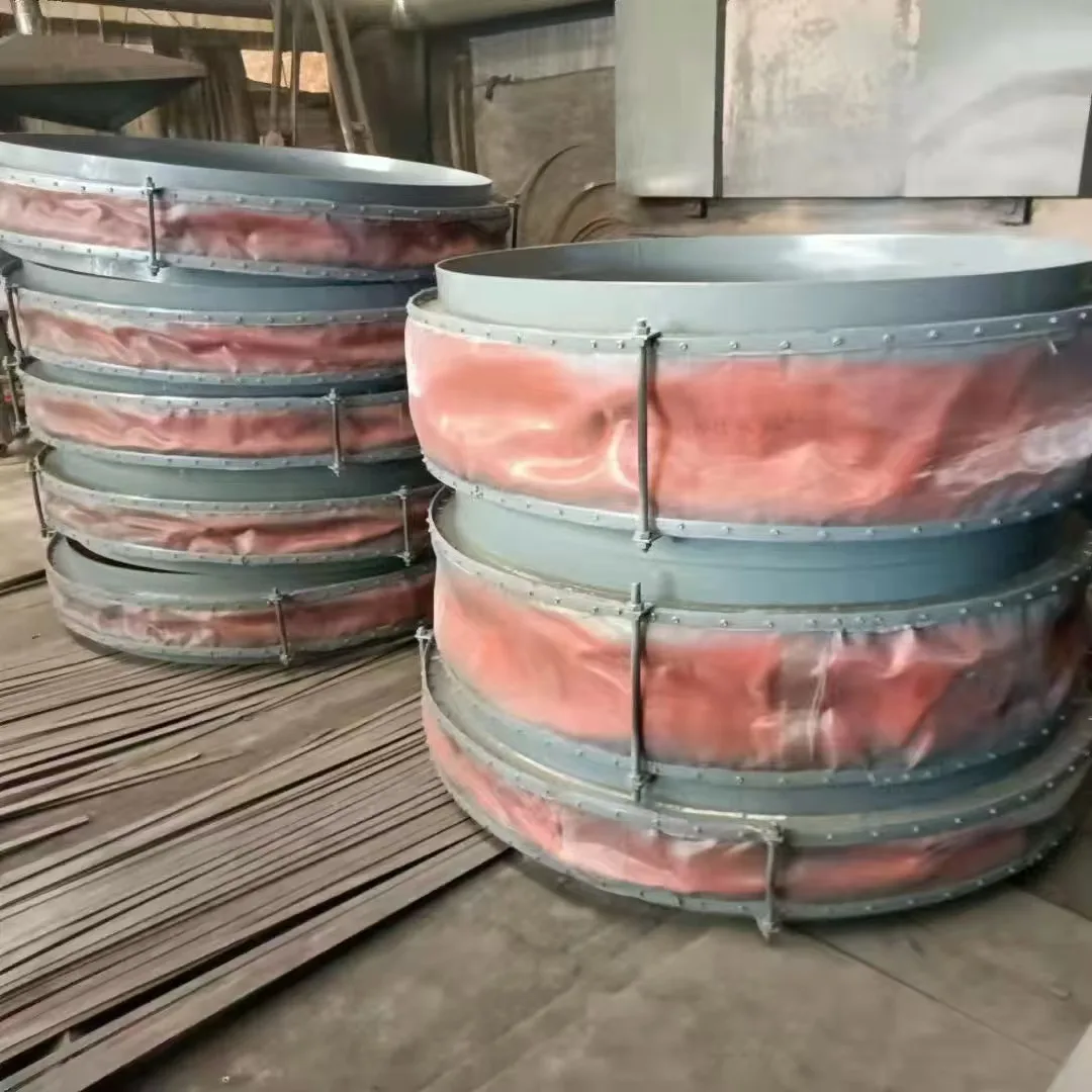 High temperature resistant non-metallic flexible compensator for expansion joints of flue fabrics in power plants