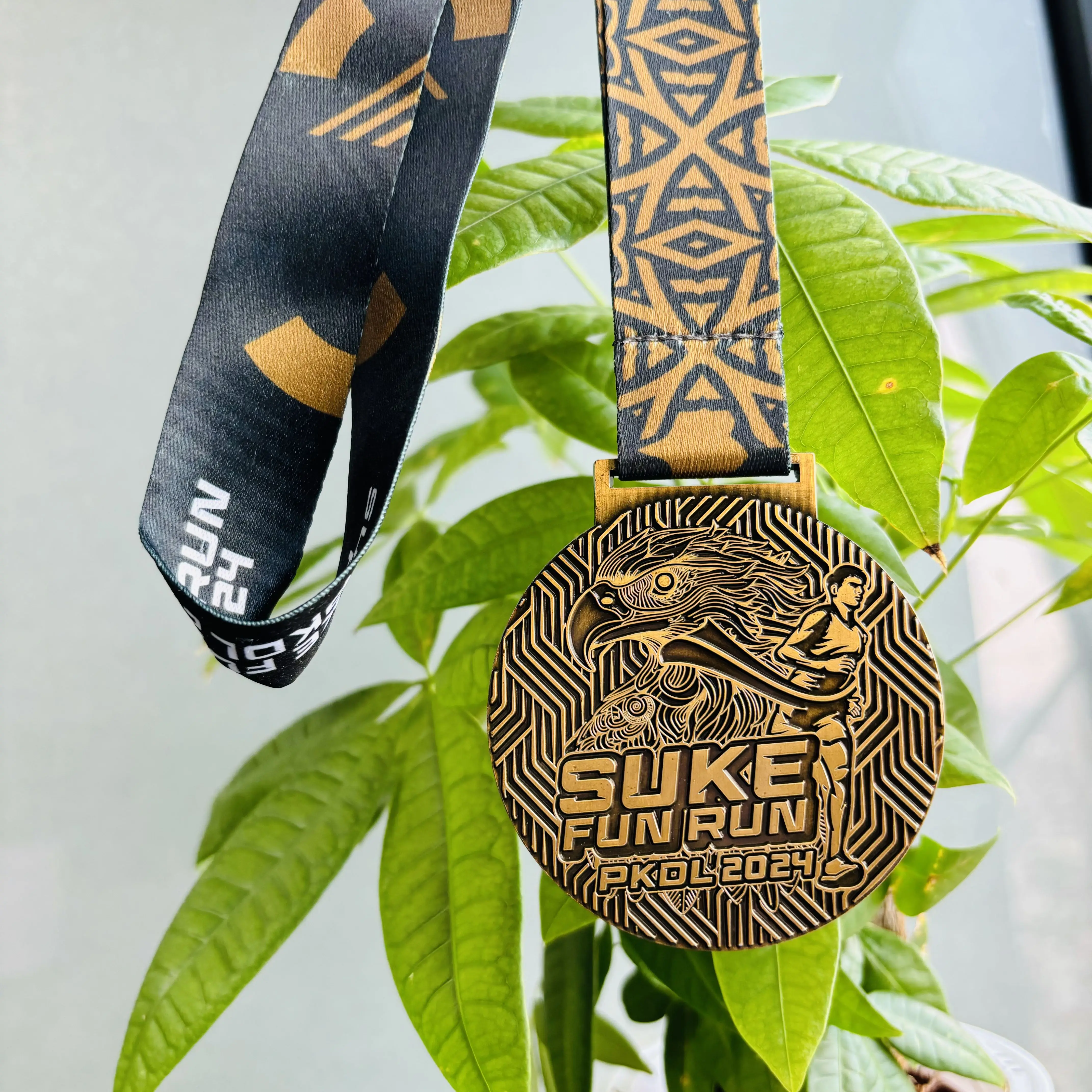 Заводская изготовленная на заказ Бесплатная дизайнерская металлическая футбольная спортивная медаль Золотая 3D сувенирная Лиги чемпионов