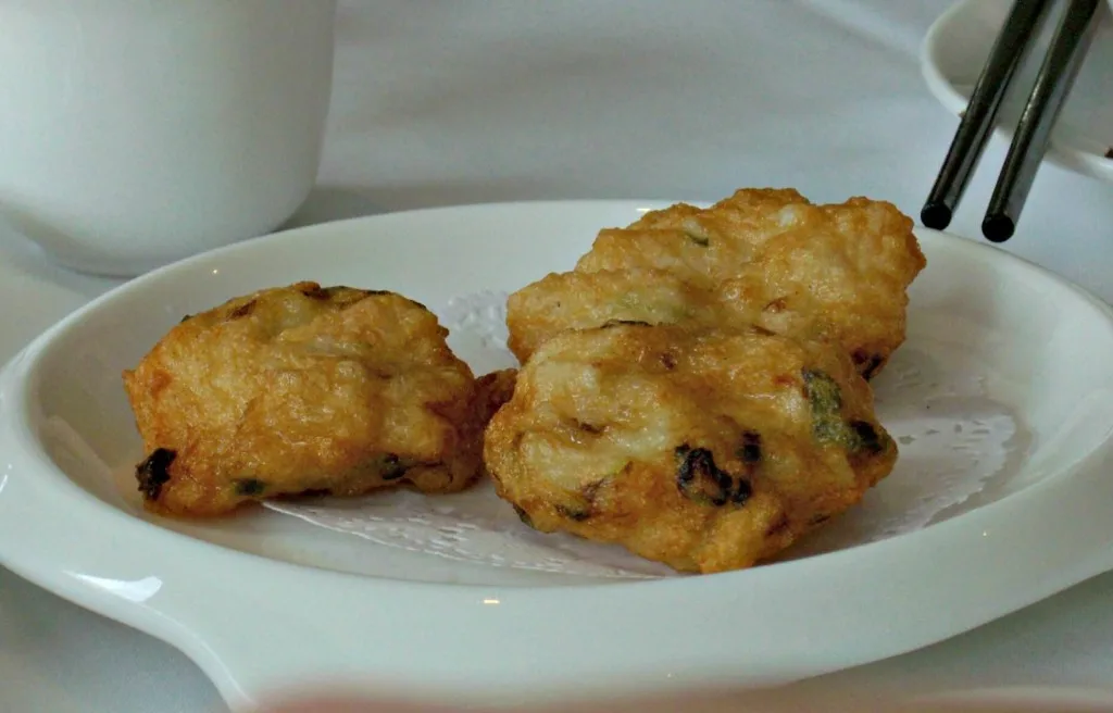 Shandong Ocean Village Food Best Selling Raw Panko Coated Squid Cake Crumbed Calamari Cake For Hotpot Ingredient