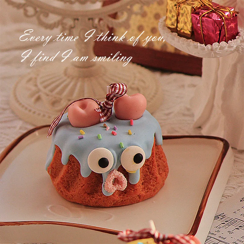 Custom Private Label Christmas Candle Gift Set Fancy Aromatherapy Birthday Candles Handmade Cake Cute Candles with Box