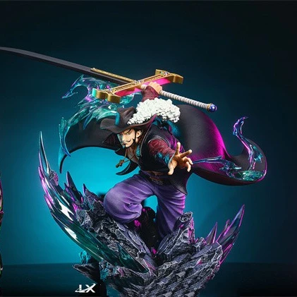 Japan Anime GK LX Dracule Mihawk max action figure for collection