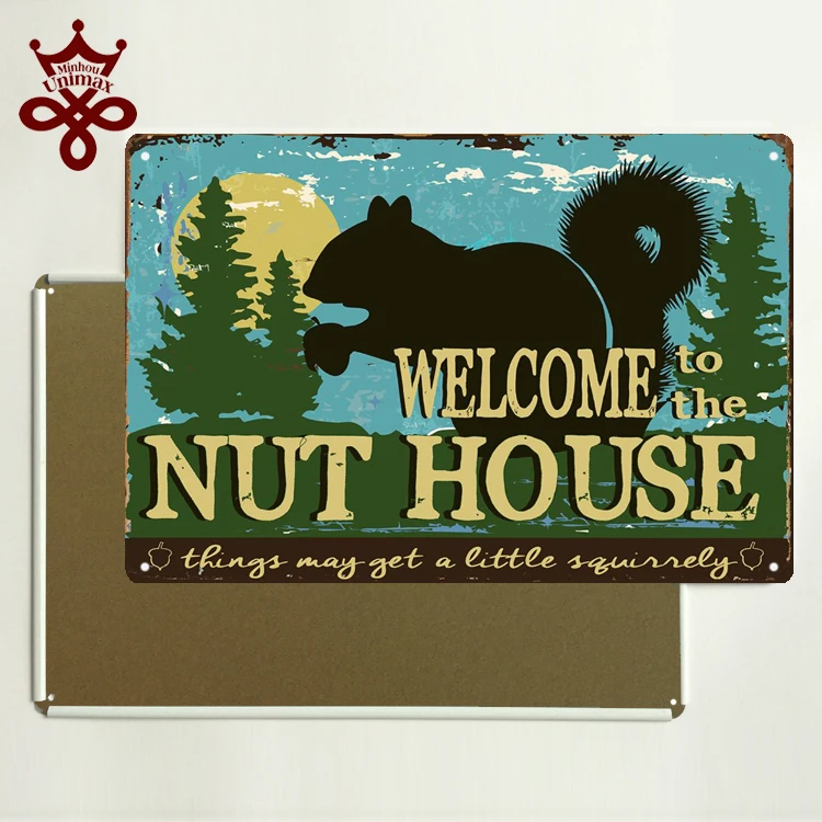 Retro Metal Signs 20X30CM Warning Please Do Not Feed The Sasquatch Tin Sign