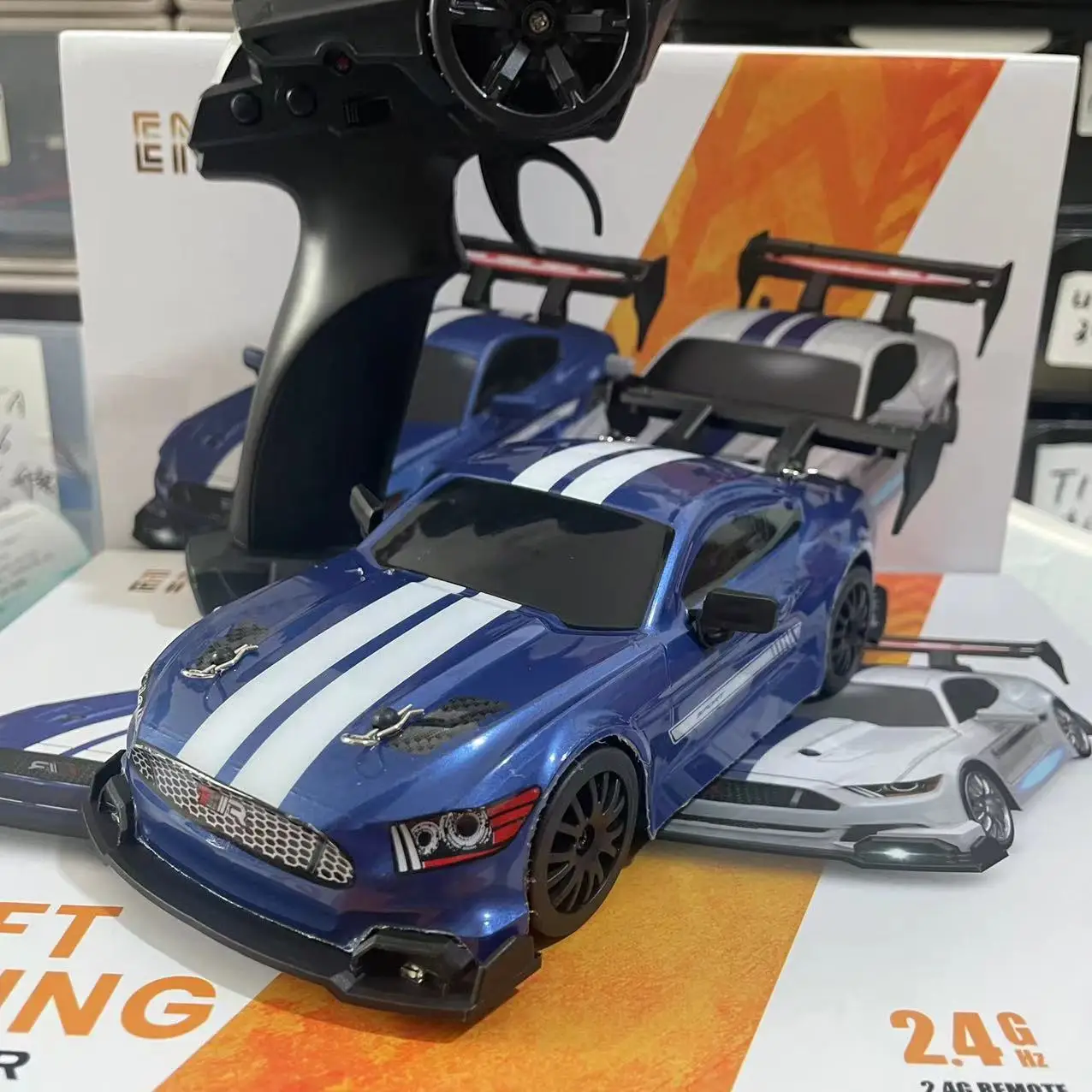 Automobile and Control Electric Four Wheel Drive Off road Racing High Brushing Motor High Speed Remote Control Control CarToyCar