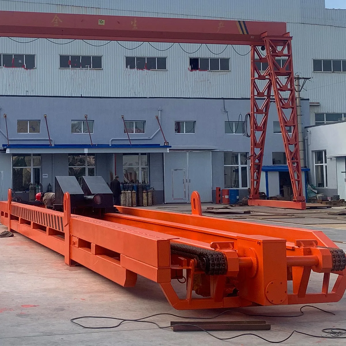 Chain driven heat exchanger upper air emplacement machine SD220-12D 65 ton max. force 12m pipe length