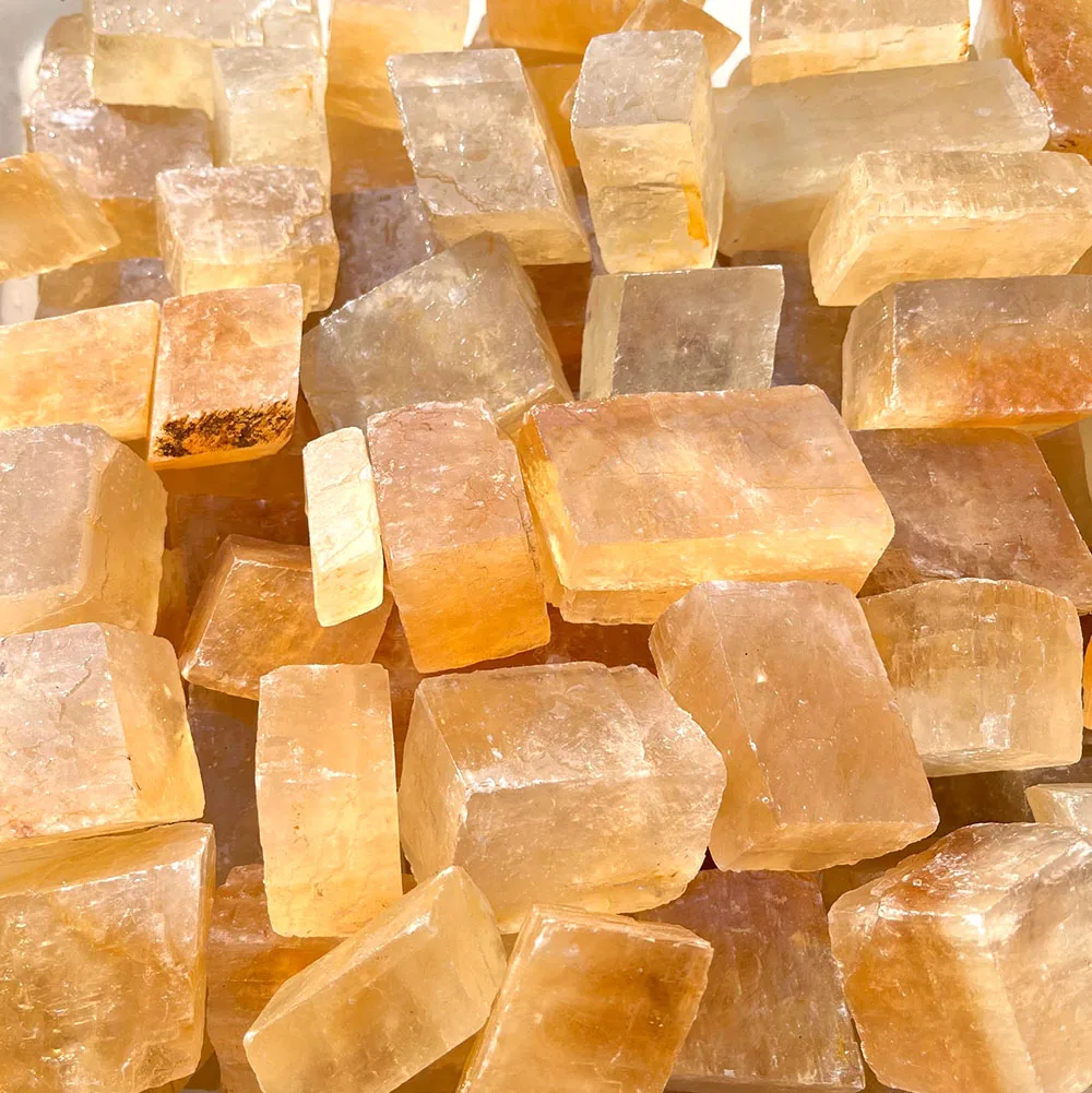 Wholesale natural crystal calcite yellow stone high quality raw yellow calcite stone
