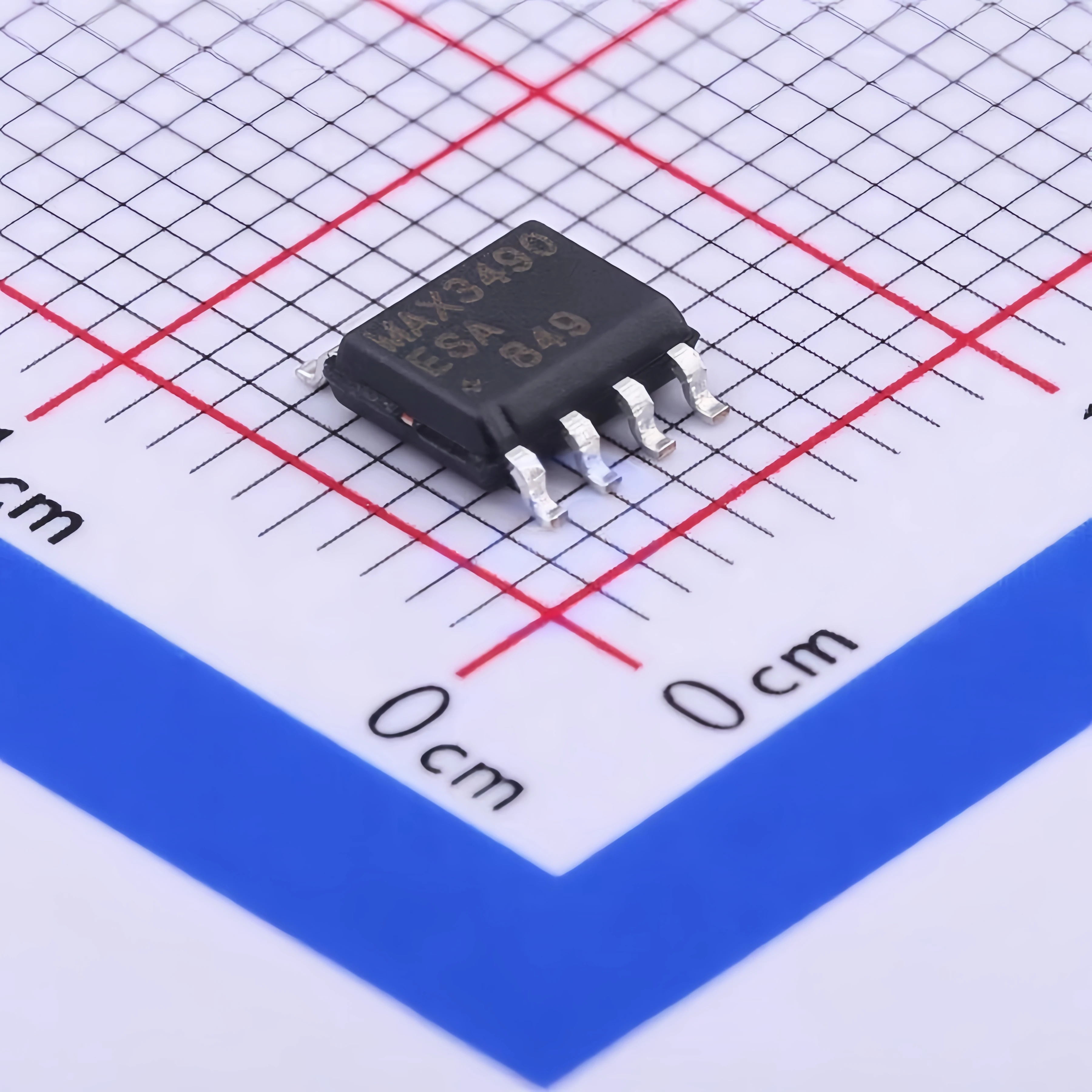 Original New MAX3490ESA+T SOP-8 3.3V 10Mbps RS-485/RS-422 transceiver chip Single Transmitter/Receiver 8-Pin N 8-SOIC T/R