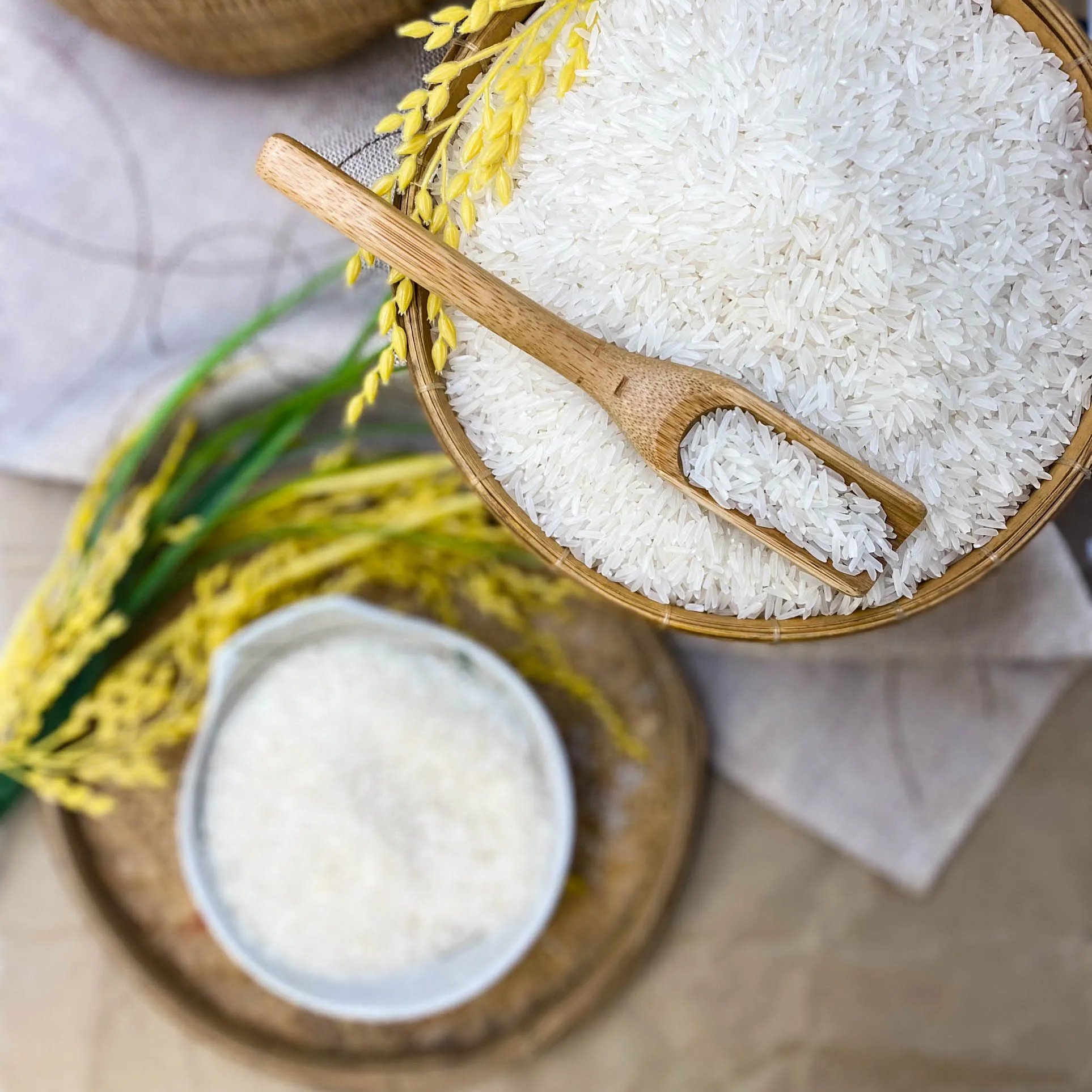 Vietnam Product ST 25 Variety Long-Grain Rice Crop Year Kind White Rice Style Dried 5% Broken Ratio