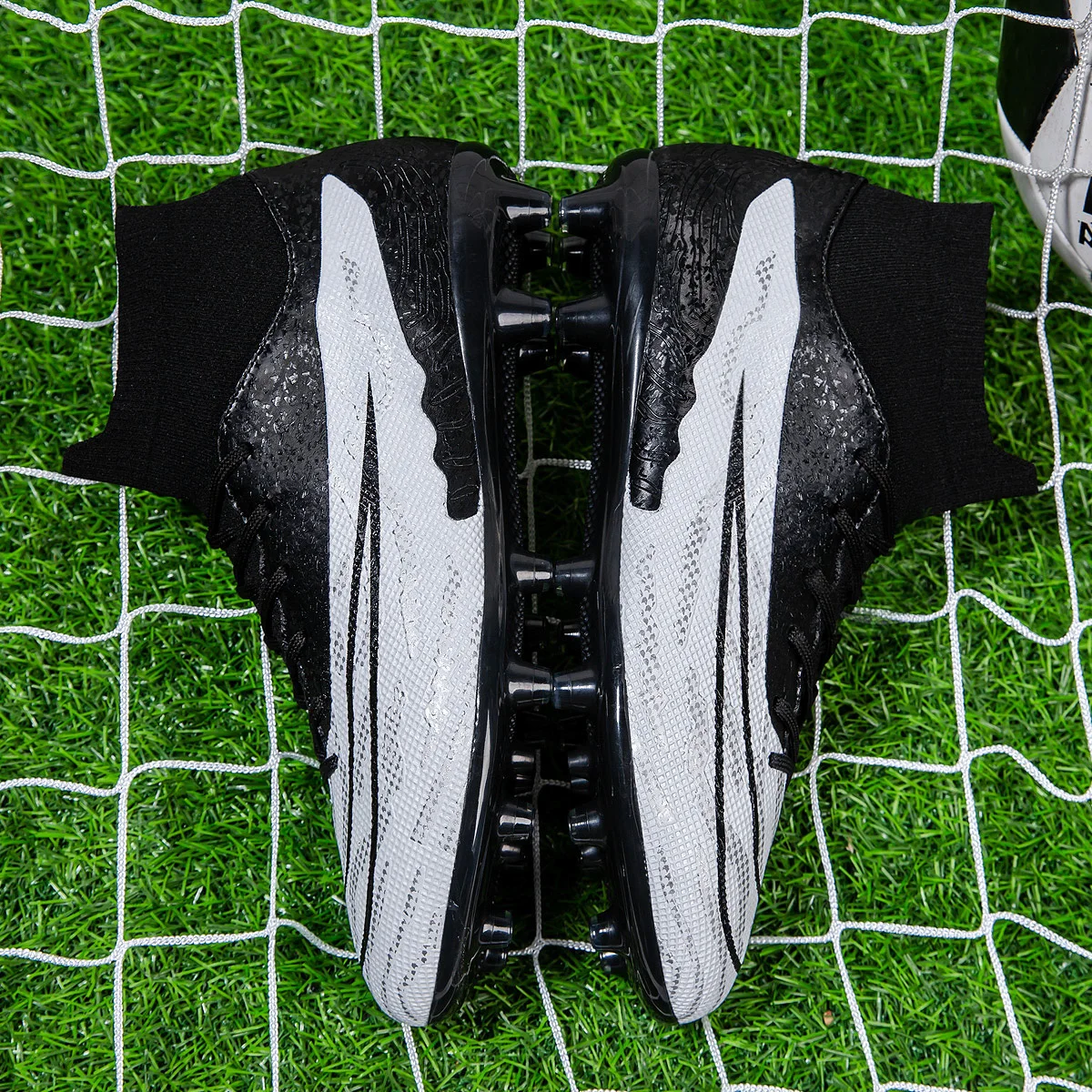 Popular Design Breather Cleats Professional soccer shoes boots used in stock