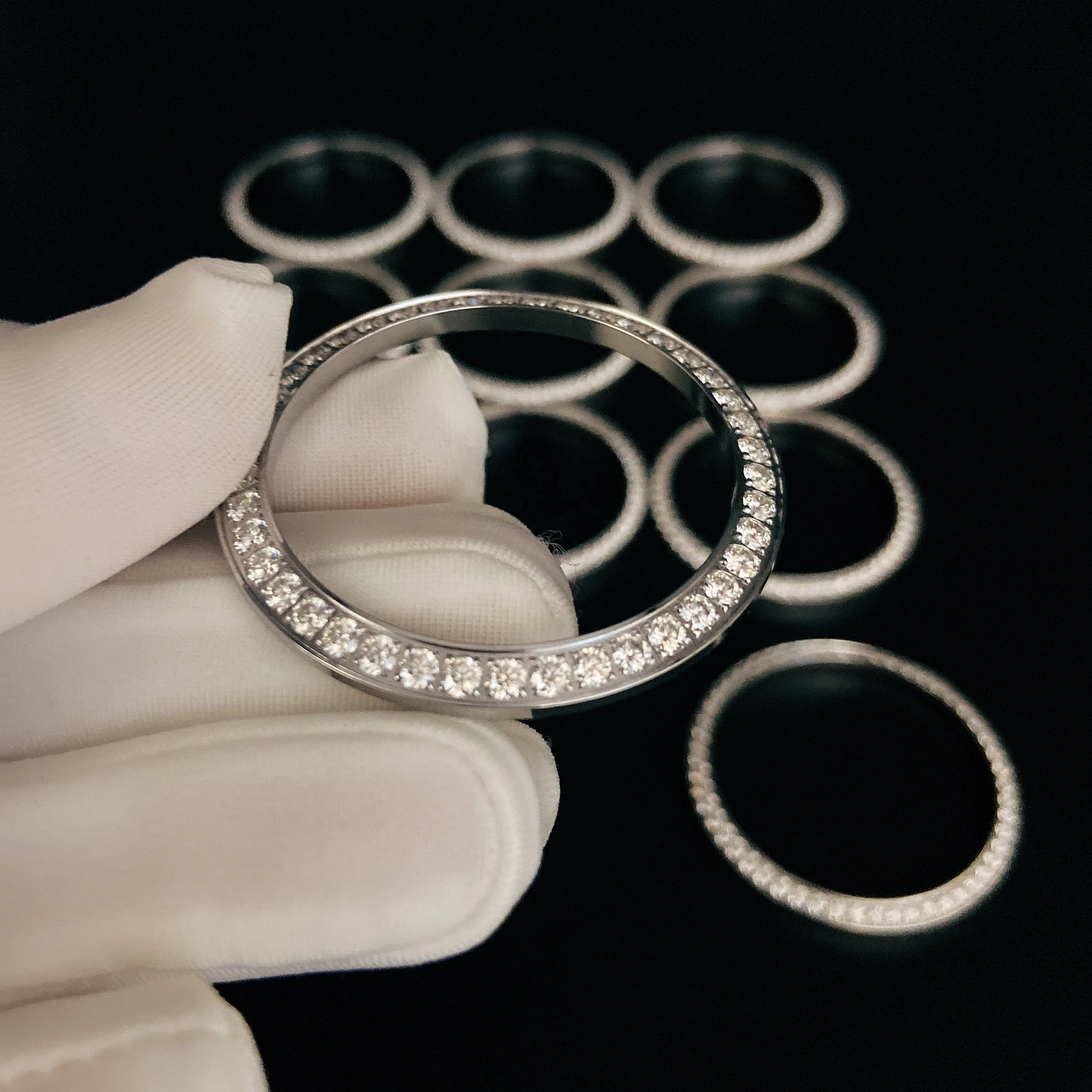 Custom 31mm Luxury Watch Iced Out Hand Setting VVS Lab Moissanite Diamond Watch Bezel