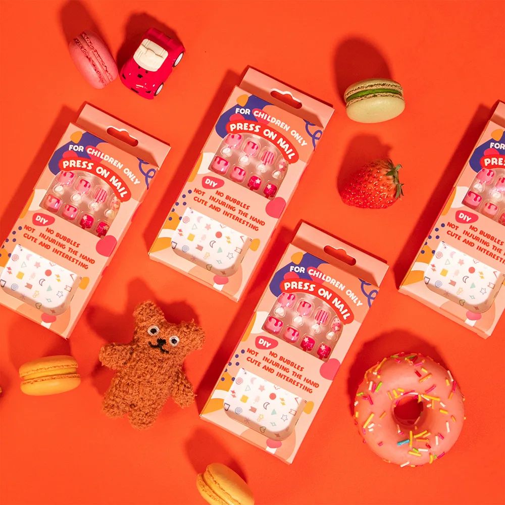 24pcs Cute Plastic Press on Nails Wholesale Colorful Kids False Girls Cartoon Nails Full Cover Short Nail Tips Design Finger