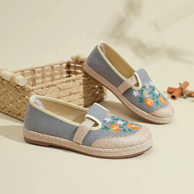 women leisure shoes Chinese traditional style new walking PVC sole light casual shoes