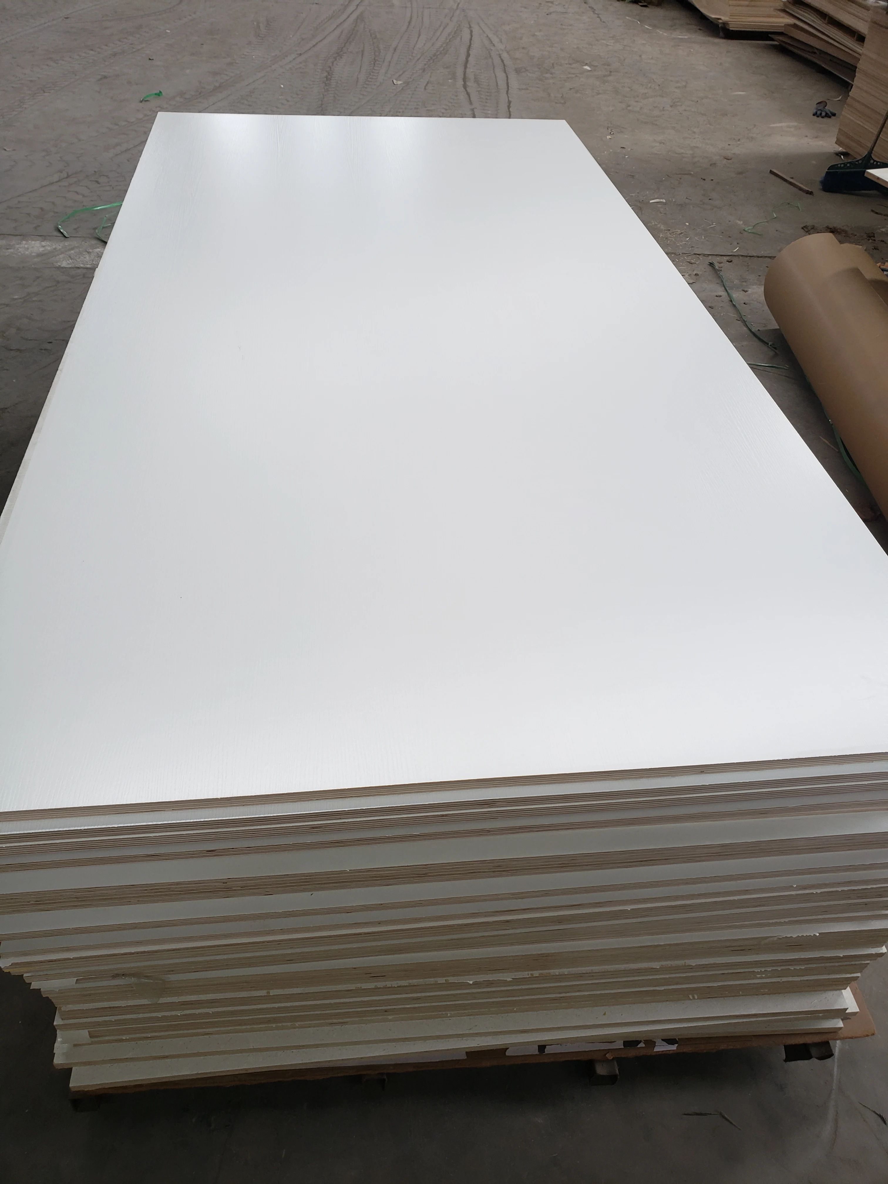 12mm 16mm 18mm flexible plywood basswood  maple red oak timber structural glossy plywood sheet furniture