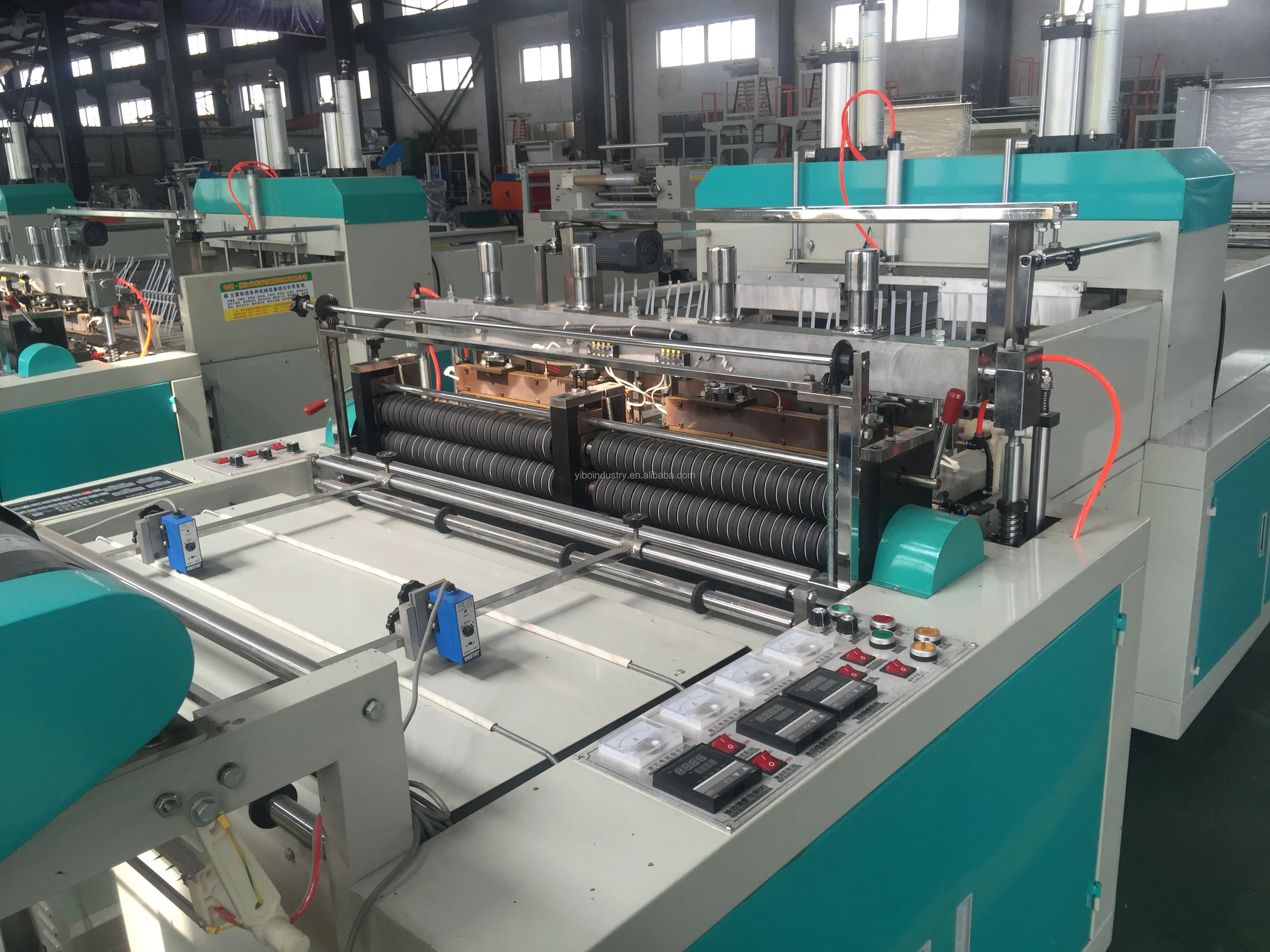 Automatic Servo Drive Polyethylene Bio Degradable Plastic Bags Making Machines T-Shirt Shopping Bag Making Machine Price