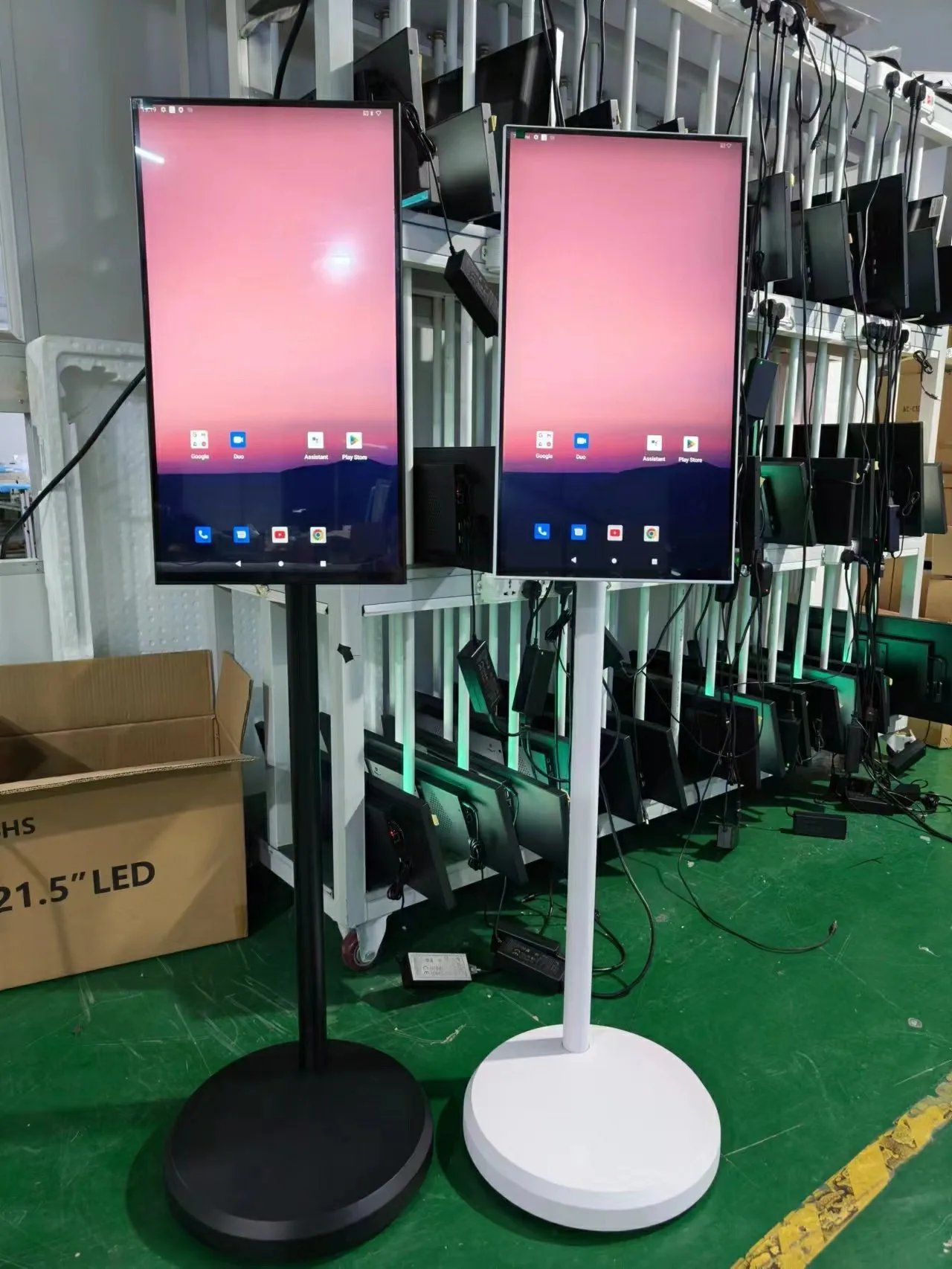 22 Inch Wireless Movable TV on Stand Wheels Indoor Touch Screen Monitor Android 12 Smart TV with Built-in 4H Battery