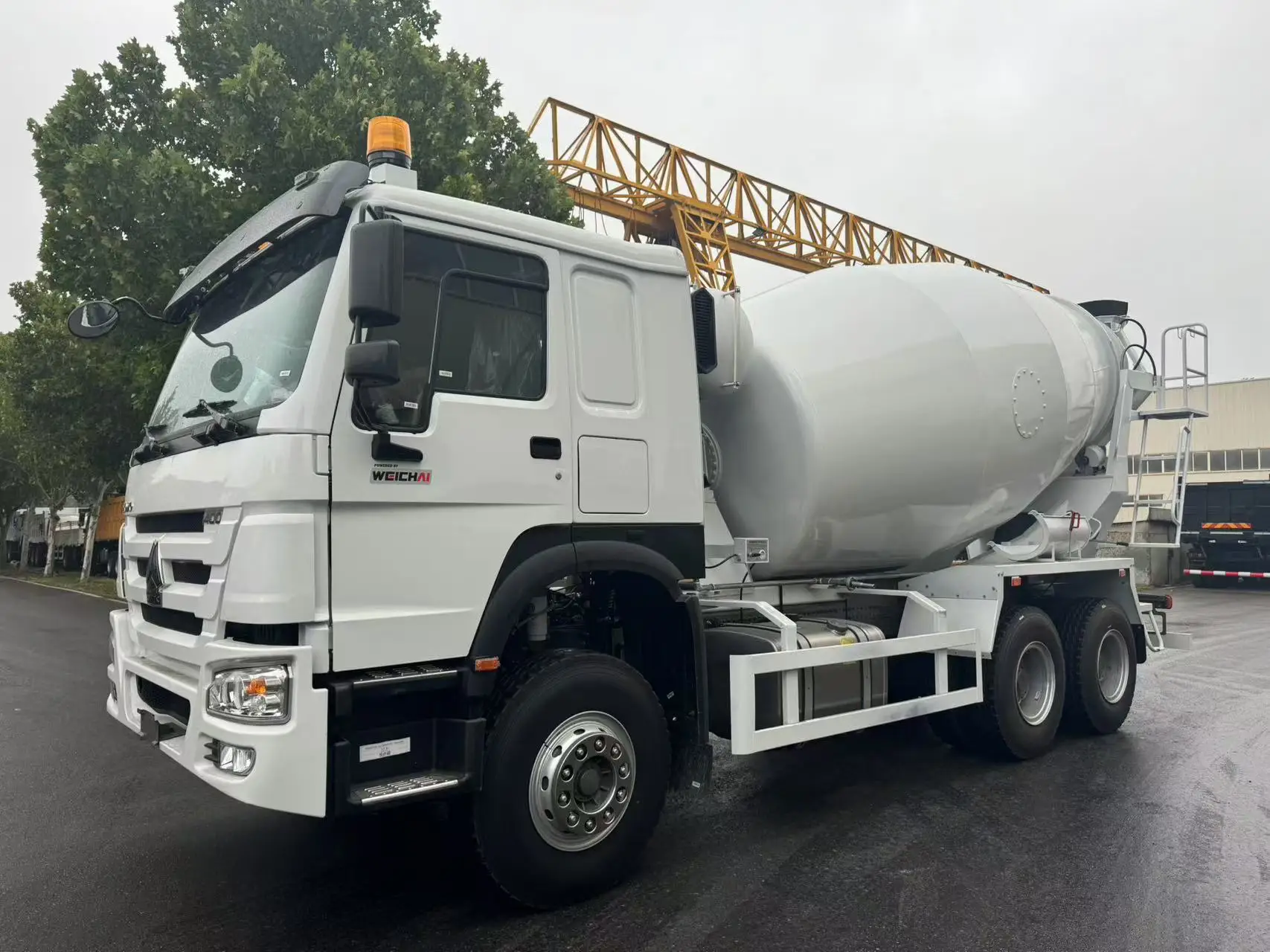 Высококачественный цементный смеситель Sinotruck Sitrak Howo 6*4 Бетономешалка