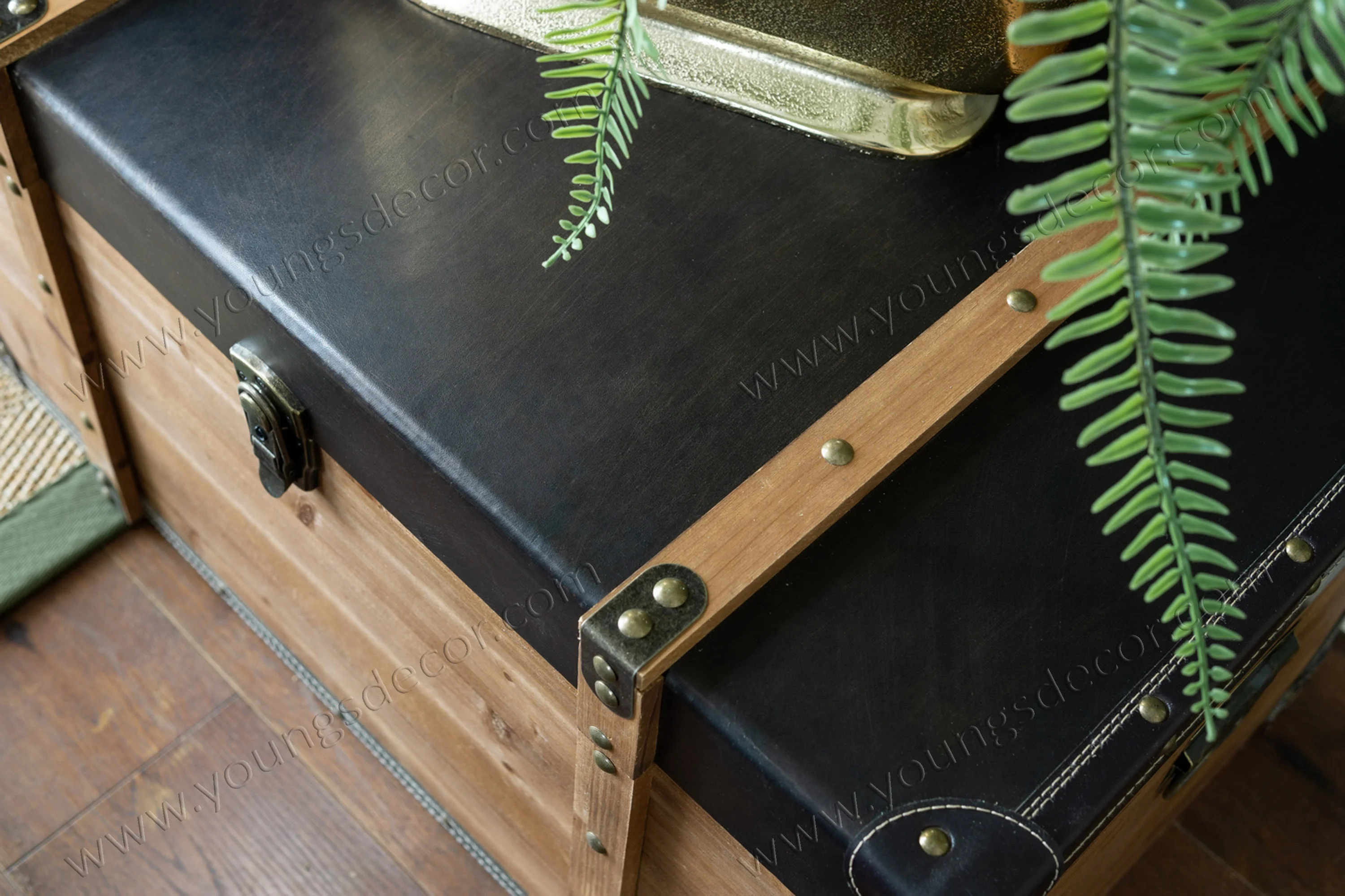 Vintage Decorative Wooden Trunk Large Living Room Furniture Storage Box