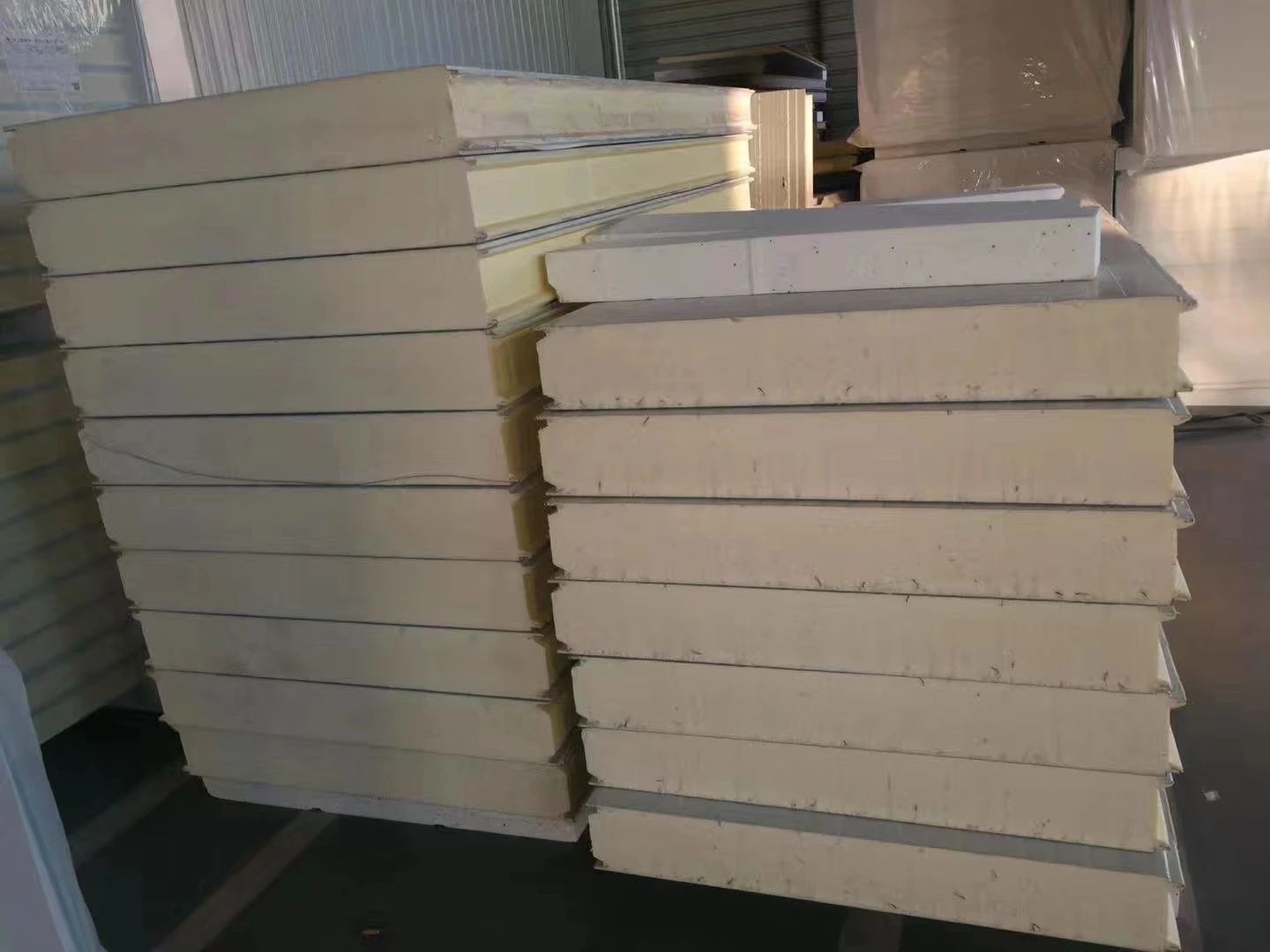 Composite aluminum facade decorative board for interior and exterior walls of buildings