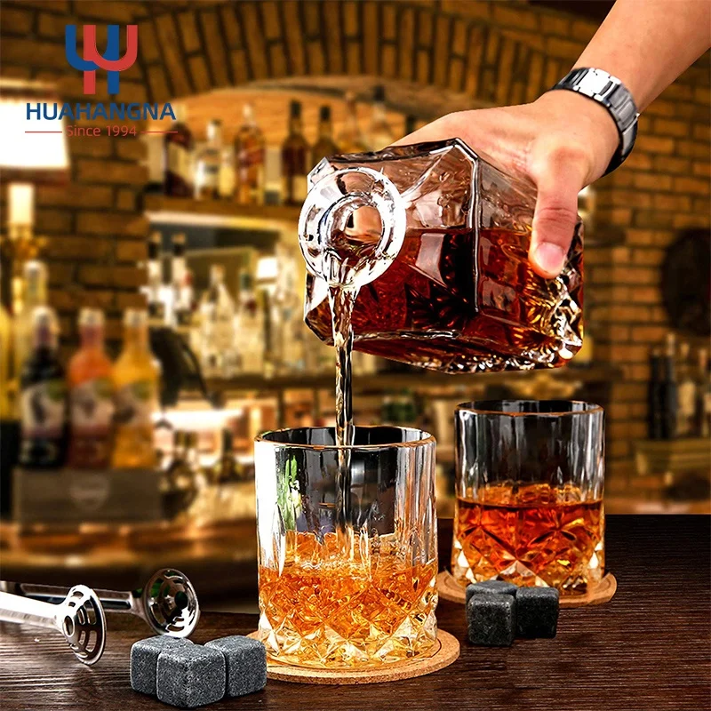 Huahang 5 Piece Crystal Square Bourbon Whiskey Decanter and Old Fashioned Rock Glass Set in Gift Box for Rum Scotch Whisky