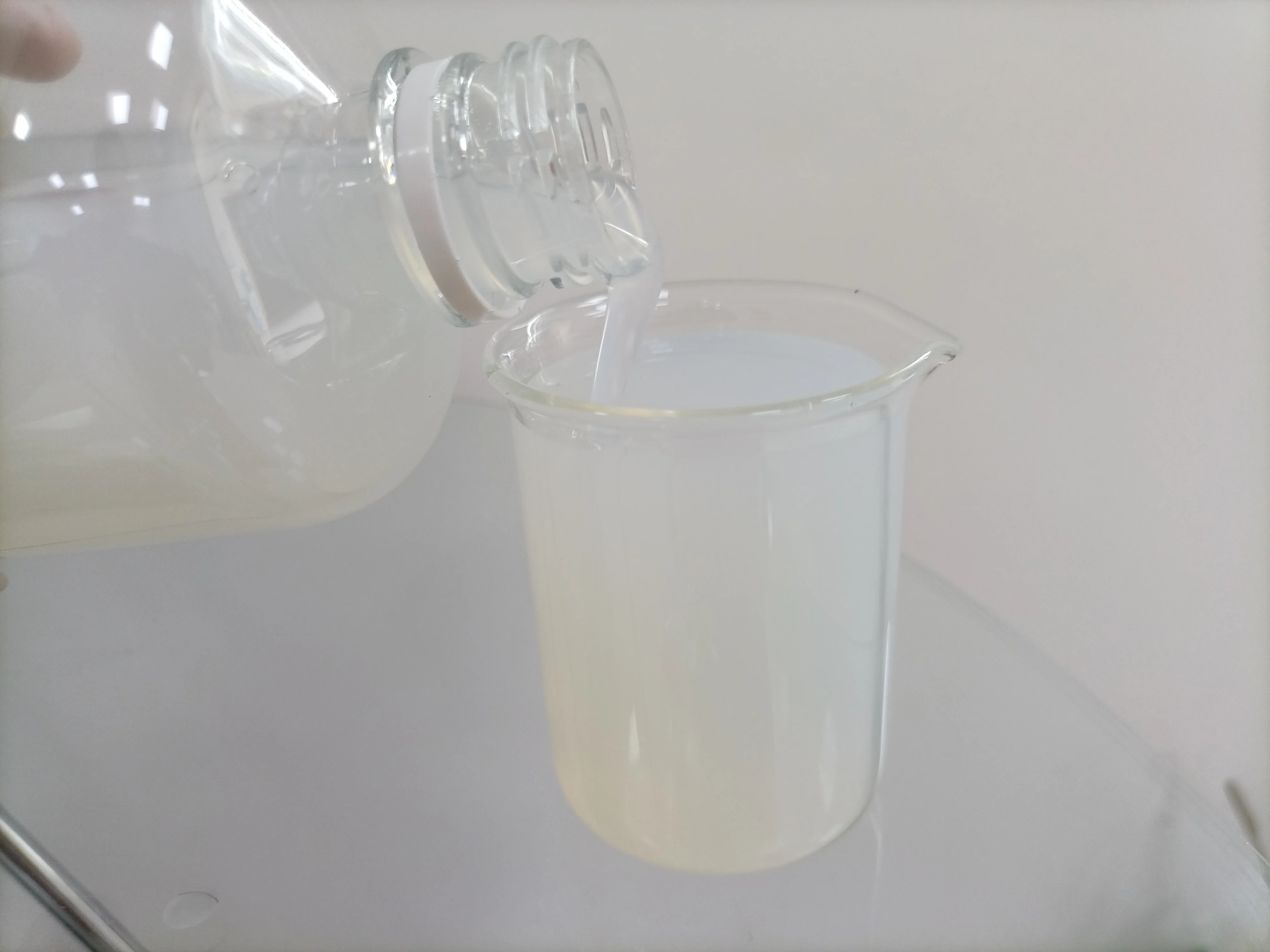 Concentrated Stable Textile  Environmental Soft Smooth Agent Yarn Smooth Auxiliary  Dyeing plant synthetic fiber yarn finishing