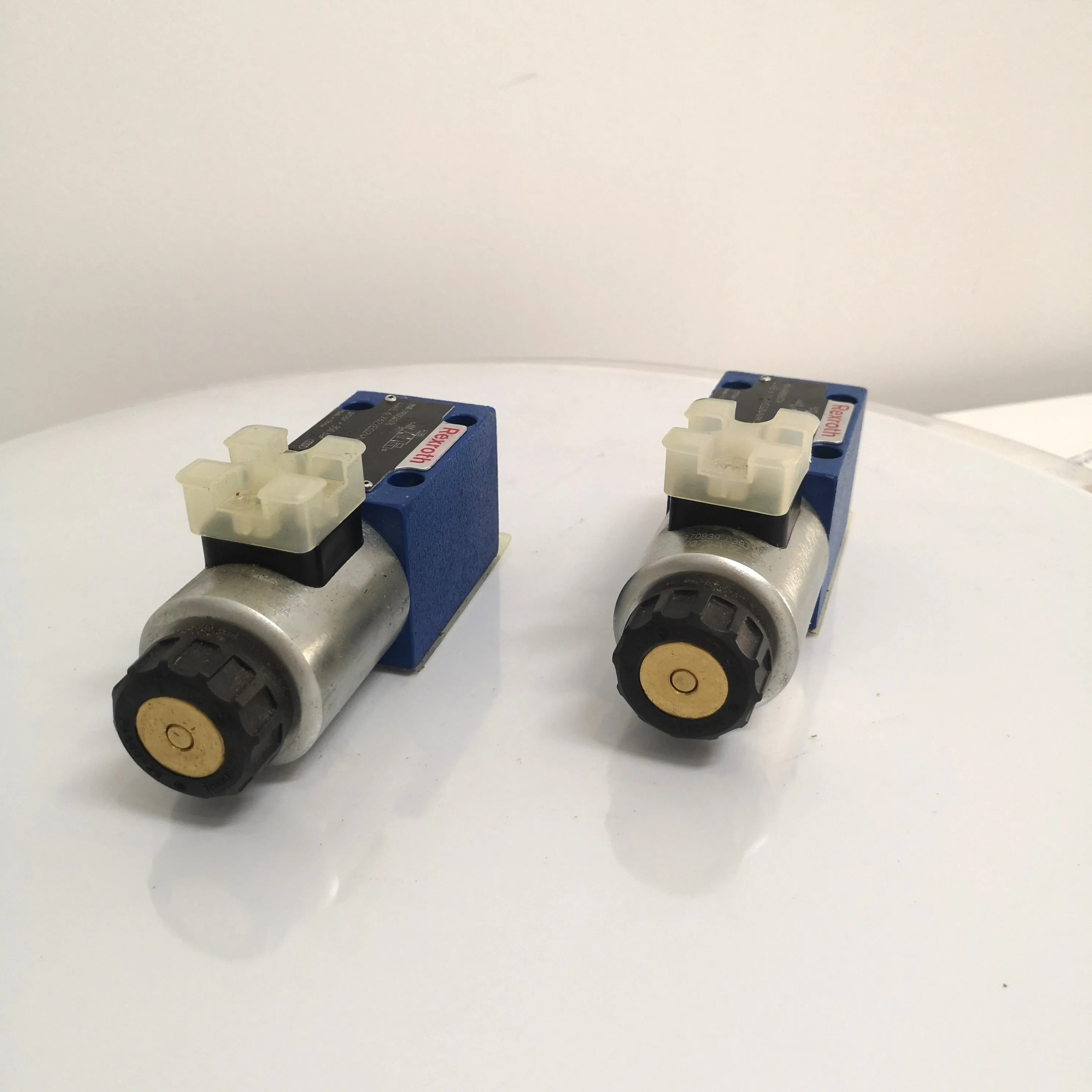 4we6y62/Eg24n9K4 R900561276 Solenoid Directional Valve for Rexroth in Stock