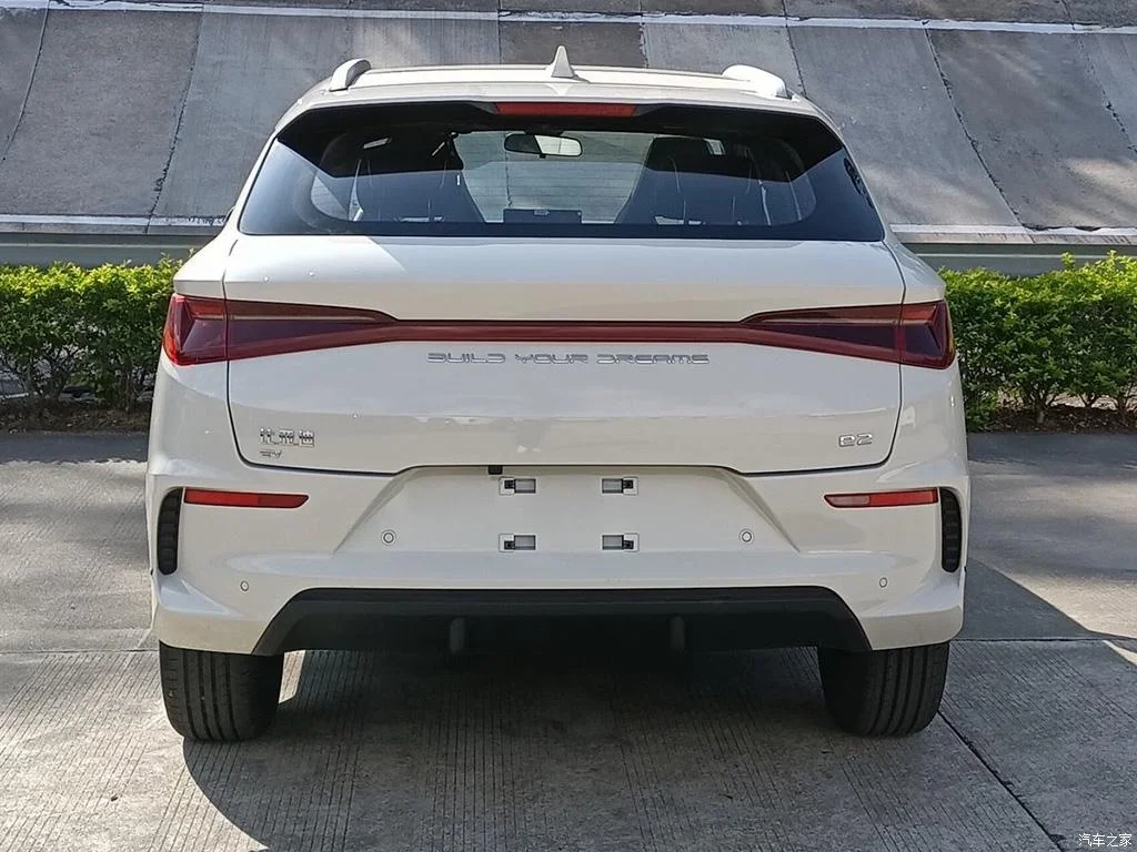 BYD Electric Sedan New e2 BYD E2 Electric Car Used Car 4 Wheel Everbright Sports Ev Car High Speed Adult City Use