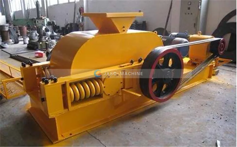 Популярная вторичная дробильная машина с двумя рулонами в Танзании