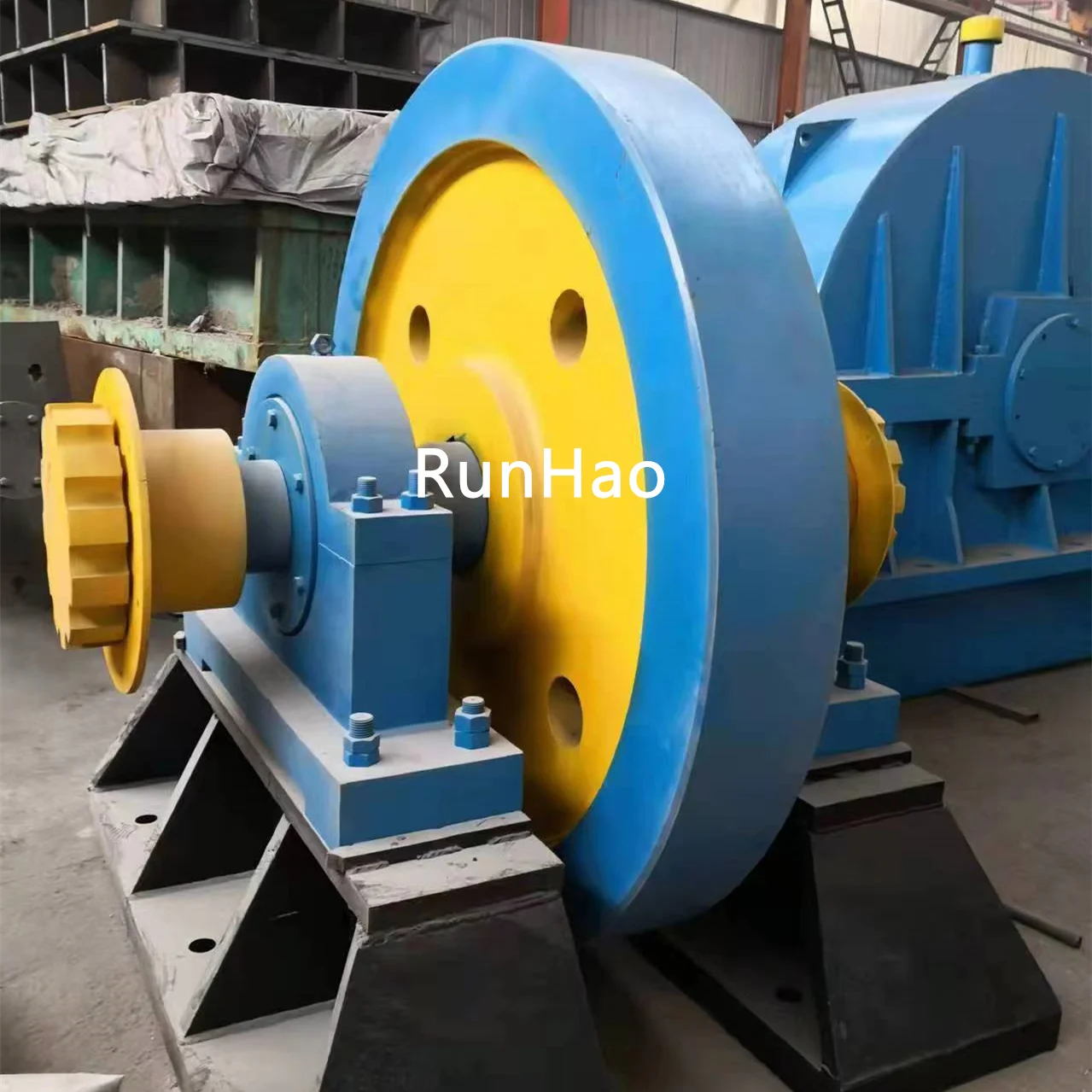Large steel rolling equipment with high rotational speed Flywheels for three-roller steel rolling production lines