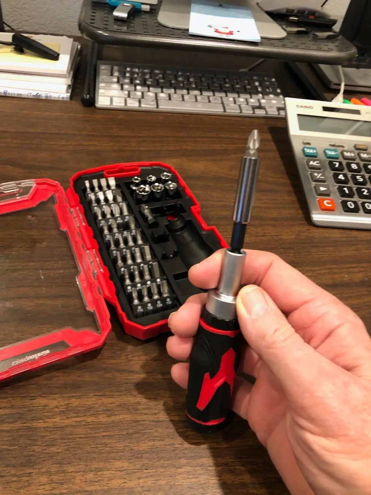 Factory OEM 41-Piece Speed-fit Magnetic Ratchet Screwdriver Set, Ideal for Working on Electric Appliances, Like laptops, Tvs