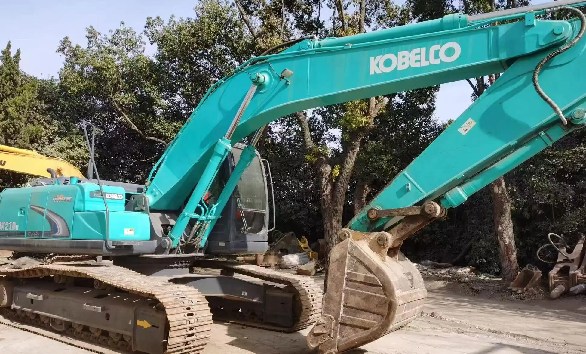 Экскаватор Sk210-8 Kobelco 21 т Строительная техника оригинальное оборудование в Шанхае ценовые концессии